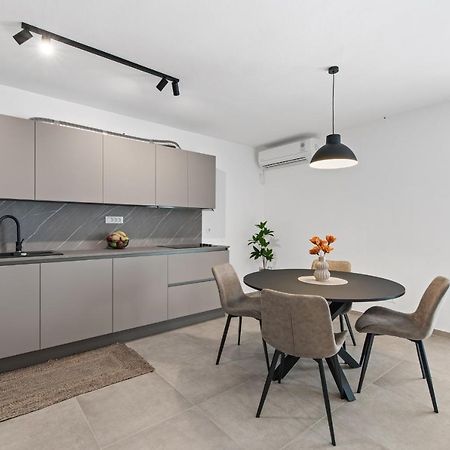 شقة Poli Nona - Renovated In 2023 بوريتش المظهر الخارجي الصورة