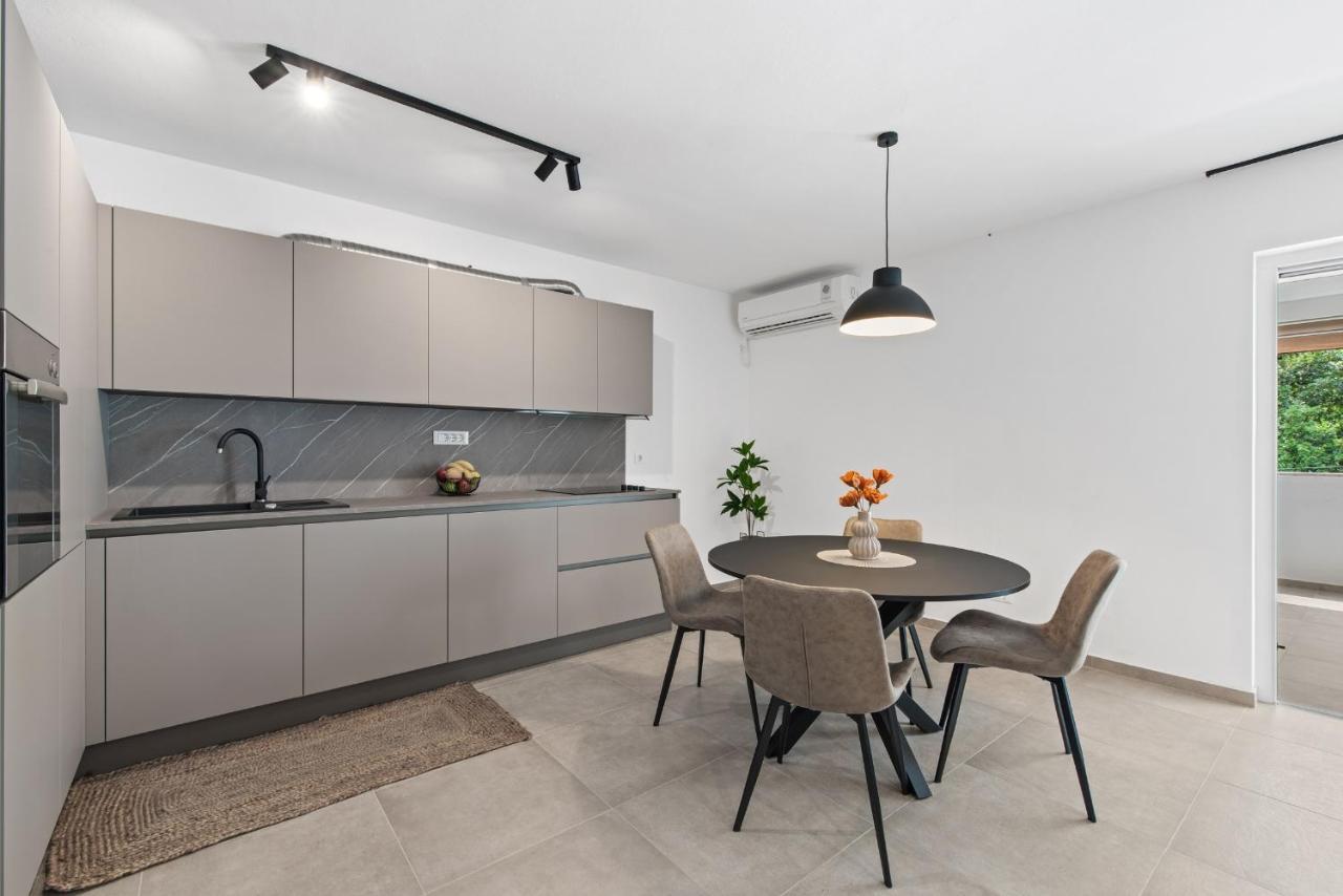 شقة Poli Nona - Renovated In 2023 بوريتش المظهر الخارجي الصورة