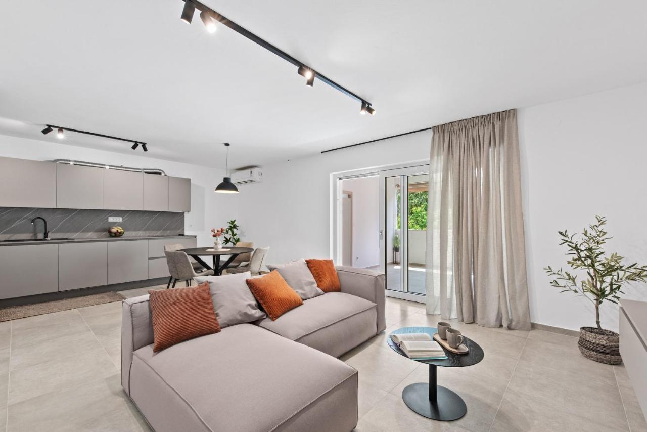 شقة Poli Nona - Renovated In 2023 بوريتش المظهر الخارجي الصورة